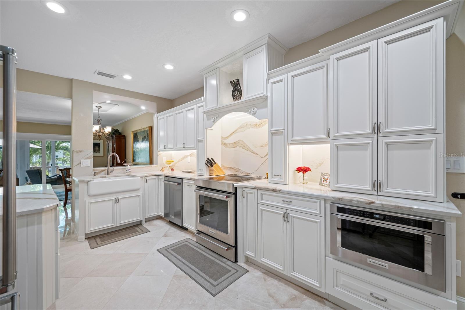 Image 36 of 71 For 903 Pinellas Bayway S 103
