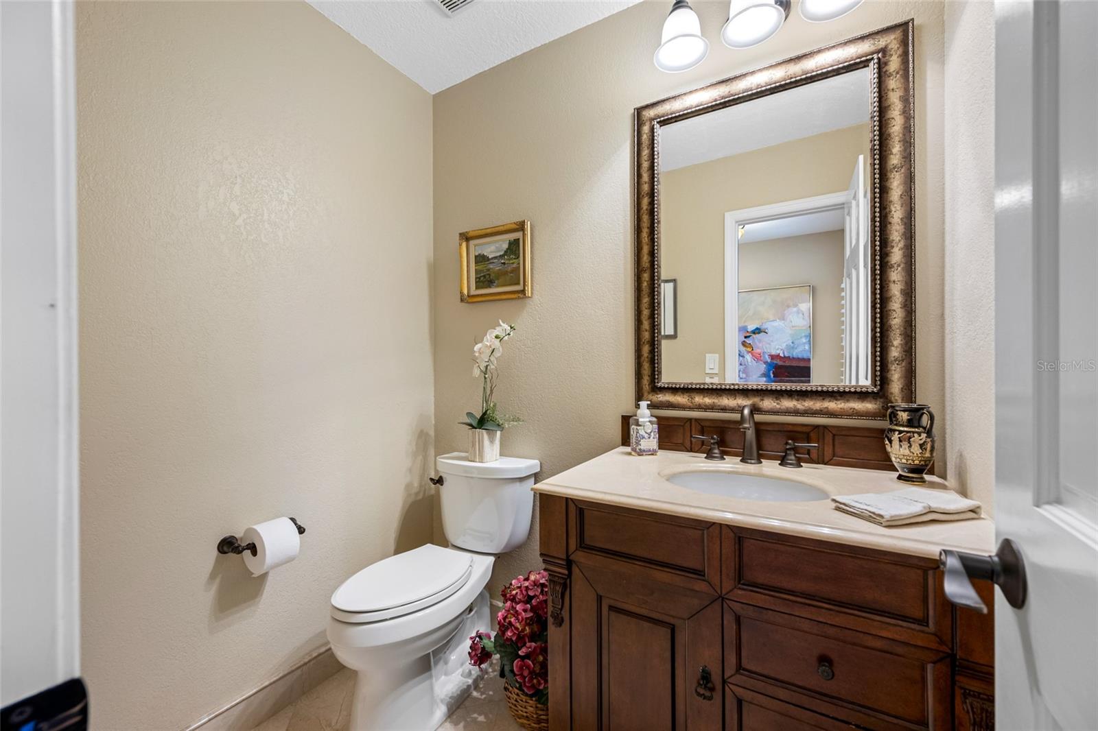 Image 40 of 71 For 903 Pinellas Bayway S 103