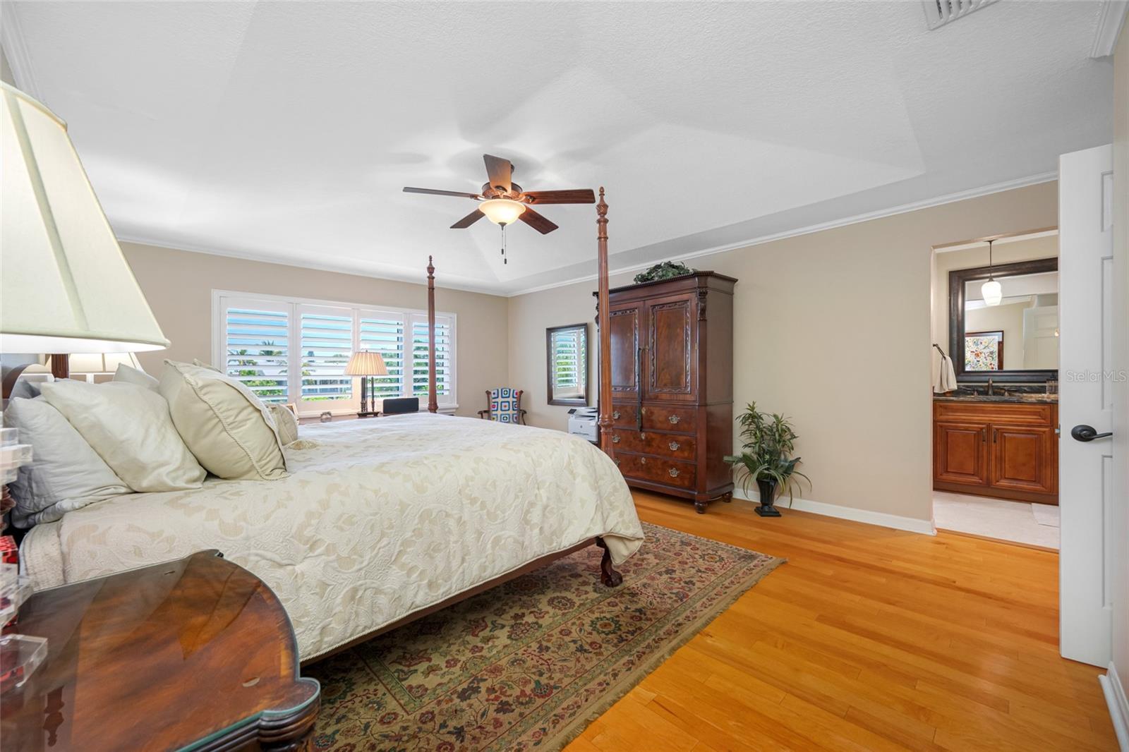 Image 43 of 71 For 903 Pinellas Bayway S 103