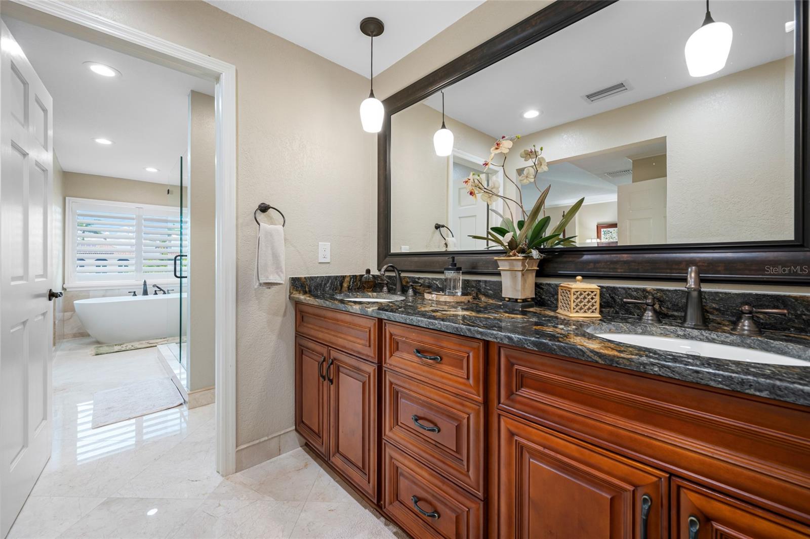 Image 45 of 71 For 903 Pinellas Bayway S 103
