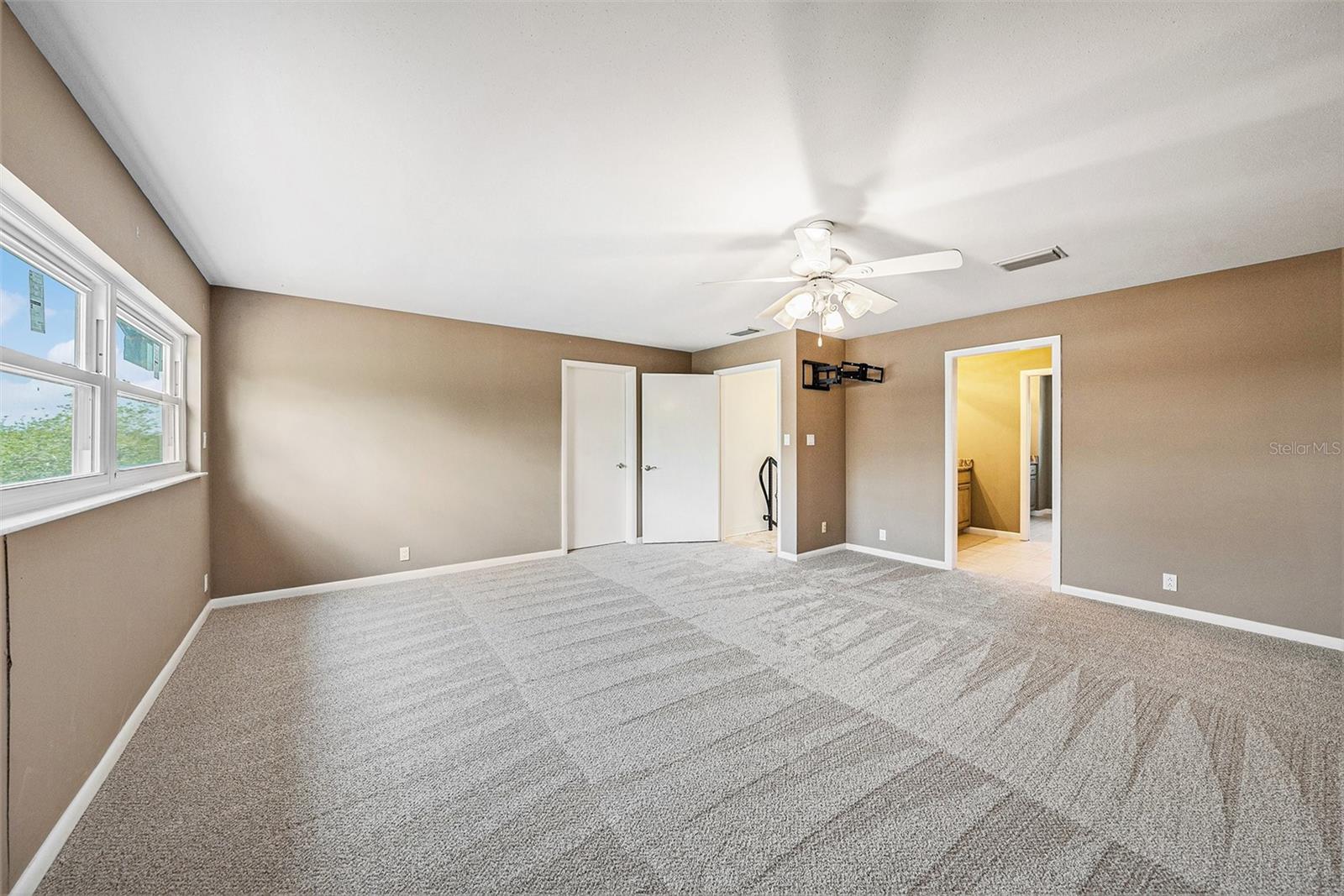 Image 20 of 37 For 2309 Cypress Walk Way
