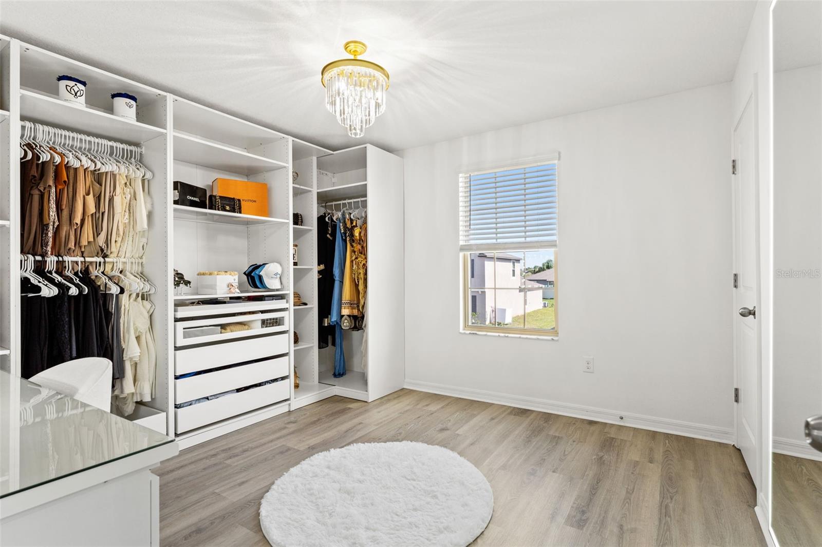 Listing photo id 44 for 11508 Sage Canyon Drive