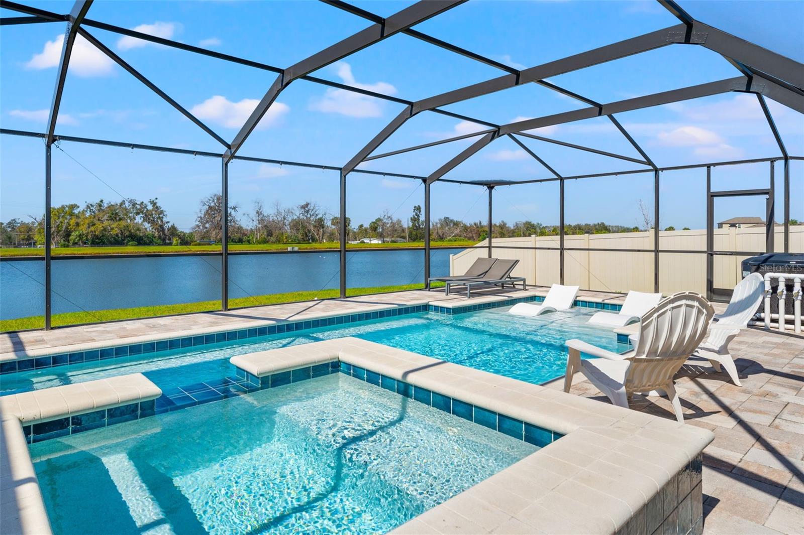 Listing photo id 3 for 11508 Sage Canyon Drive
