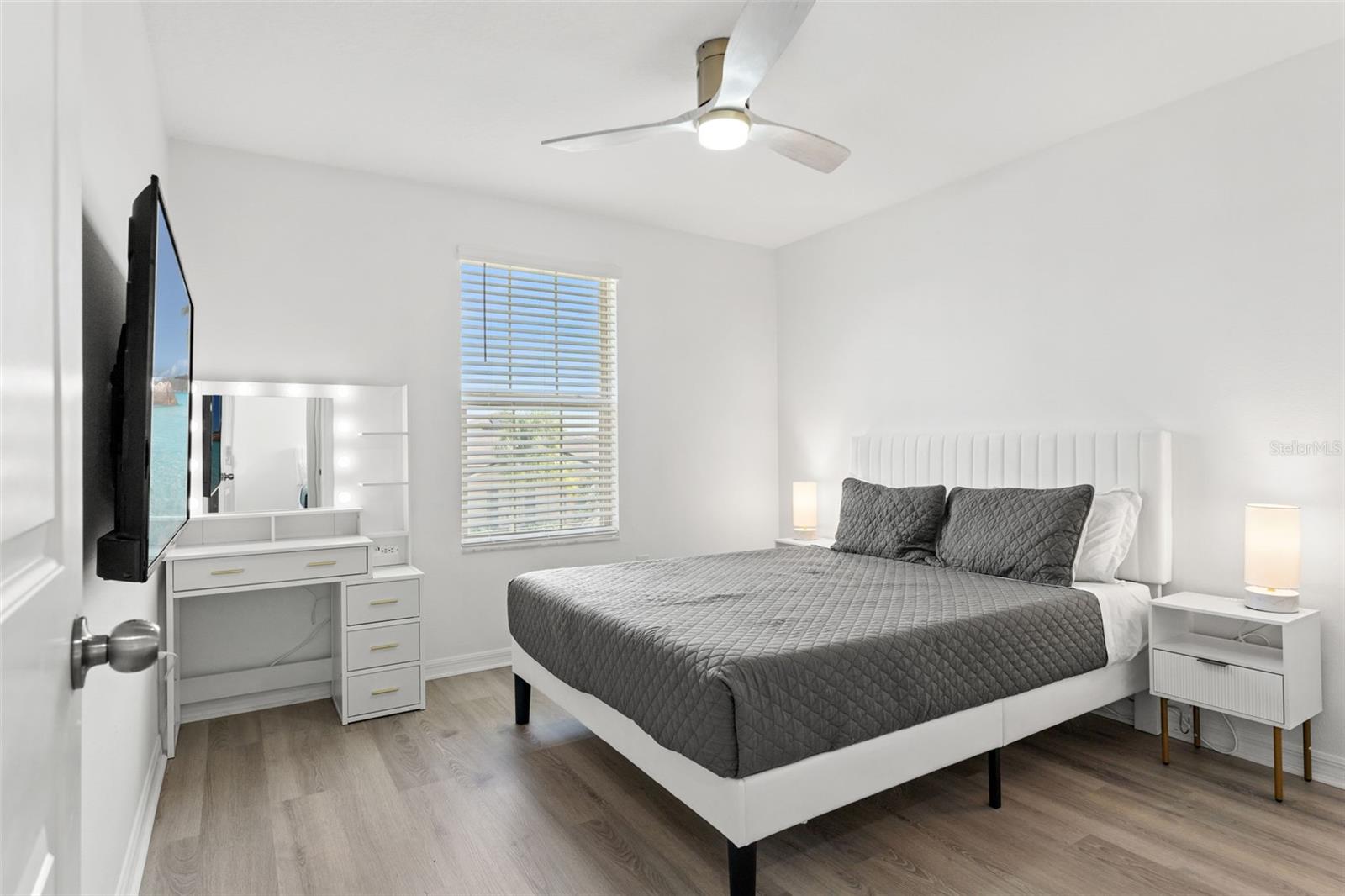 Listing photo id 49 for 11508 Sage Canyon Drive