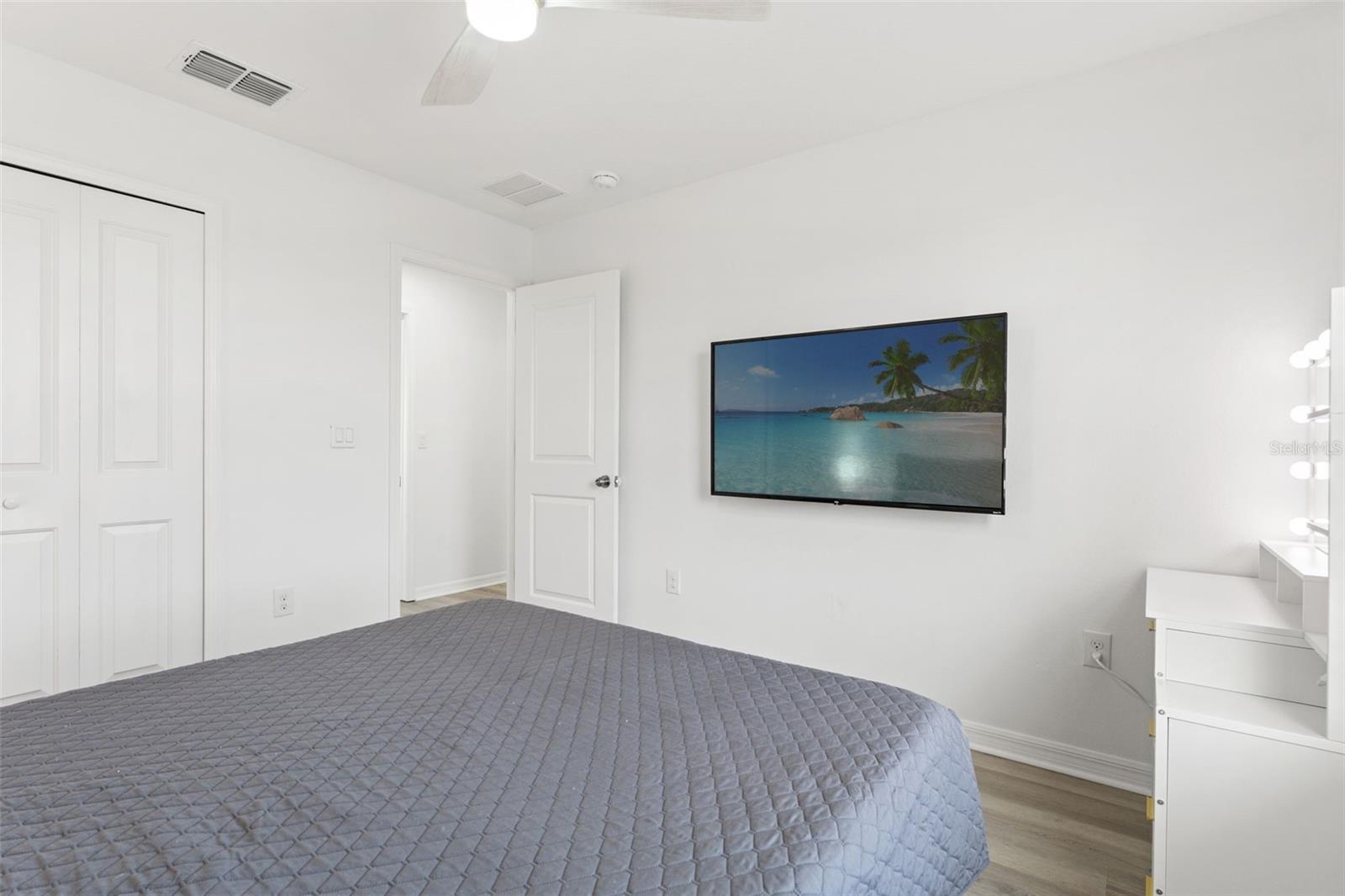 Listing photo id 50 for 11508 Sage Canyon Drive