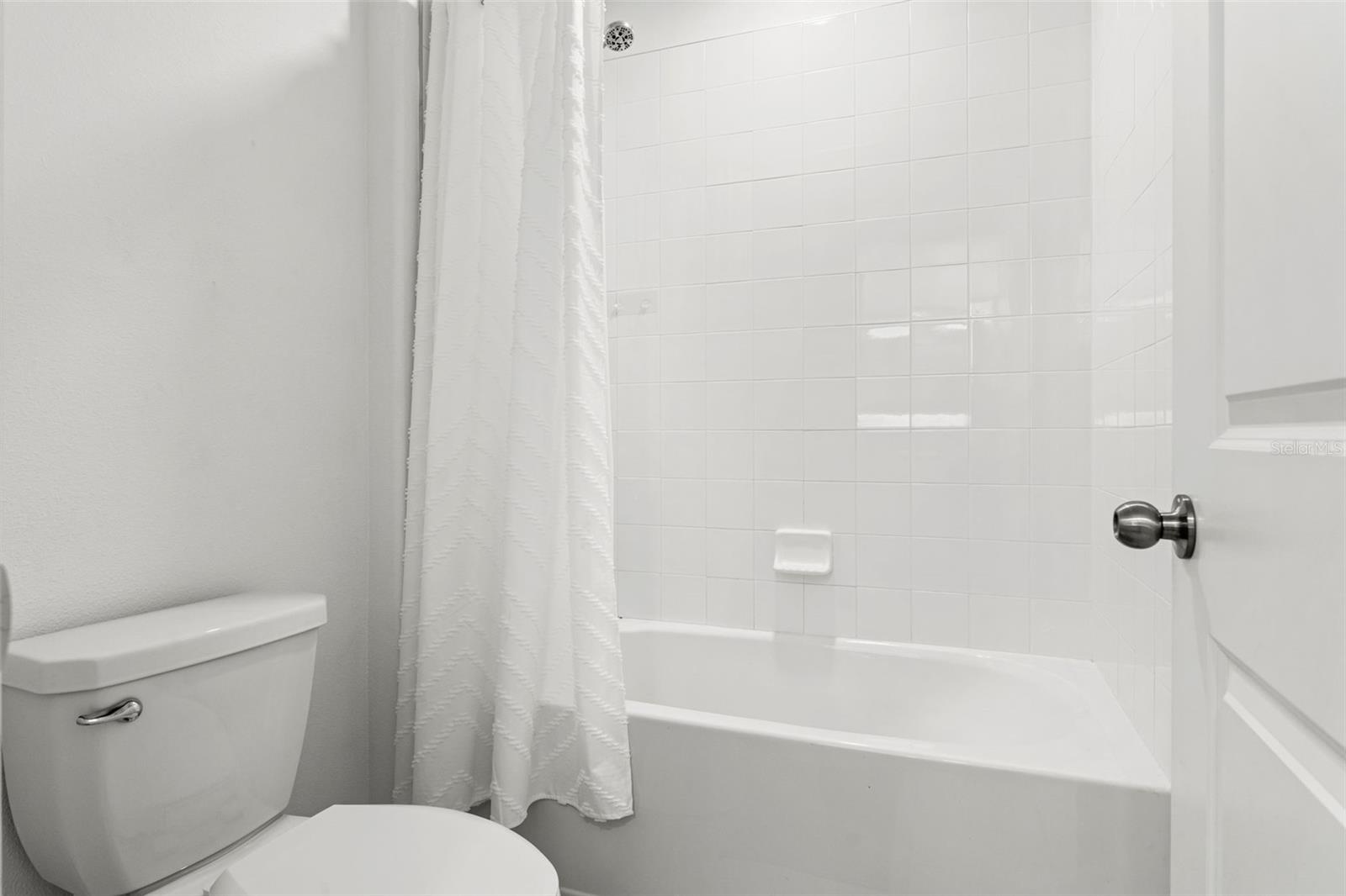 Listing photo id 52 for 11508 Sage Canyon Drive