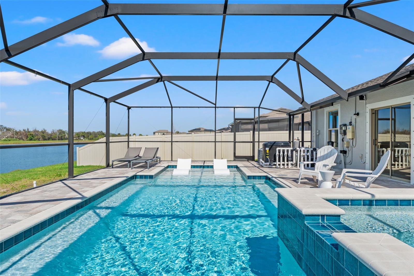 Listing photo id 57 for 11508 Sage Canyon Drive