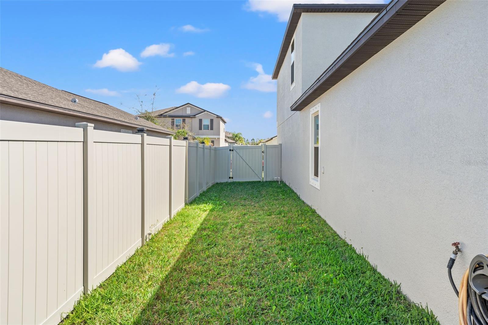 Listing photo id 63 for 11508 Sage Canyon Drive