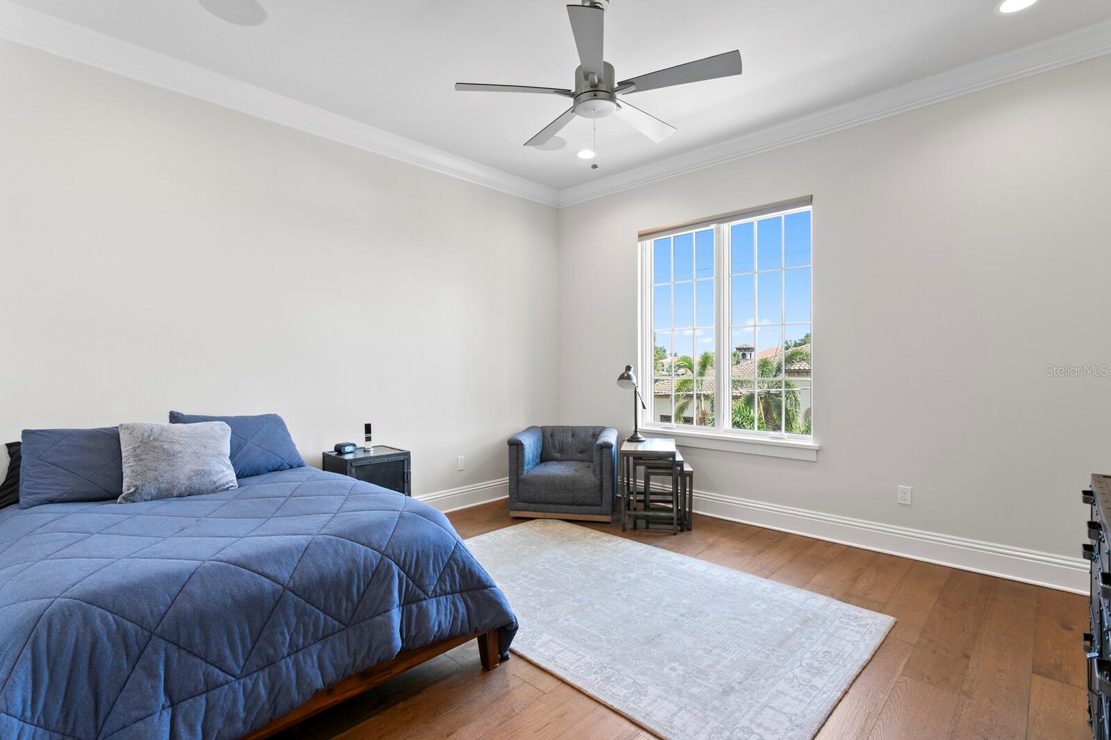 Image 38 of 66 For 5110 Longfellow Avenue