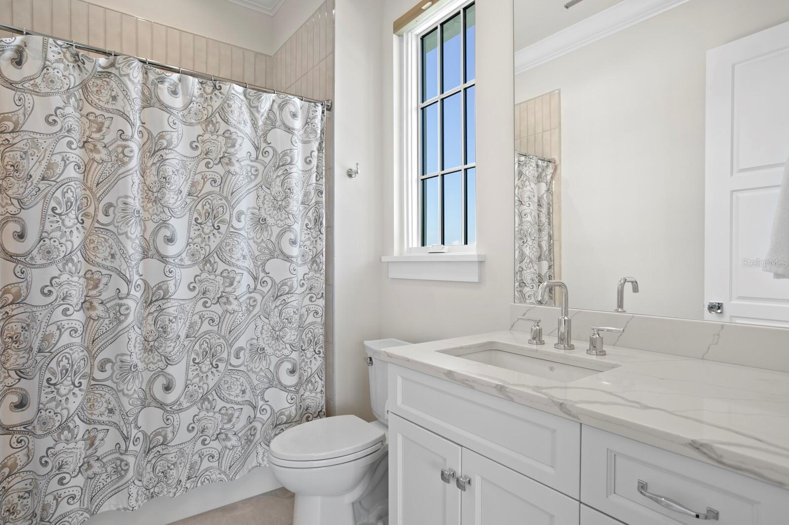 Image 40 of 66 For 5110 Longfellow Avenue
