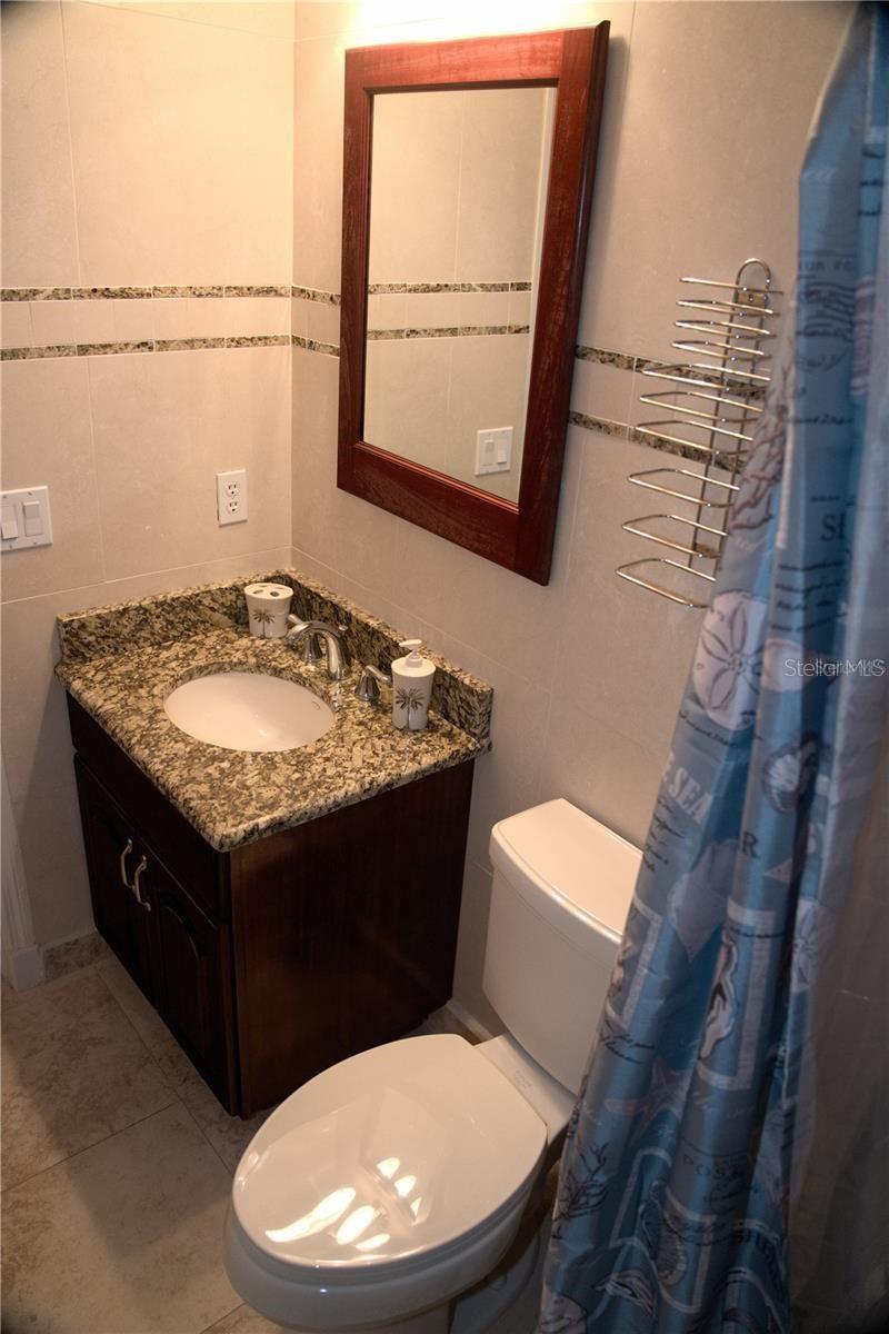Image 18 of 31 For 2506 Rocky Point Drive 341