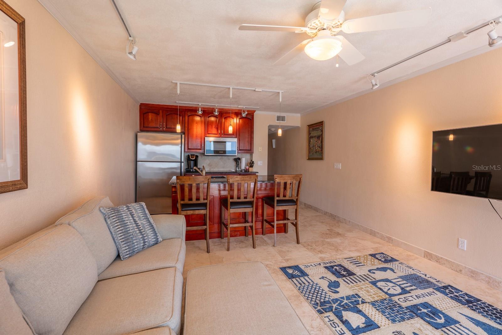 Image 8 of 31 For 2506 Rocky Point Drive 341