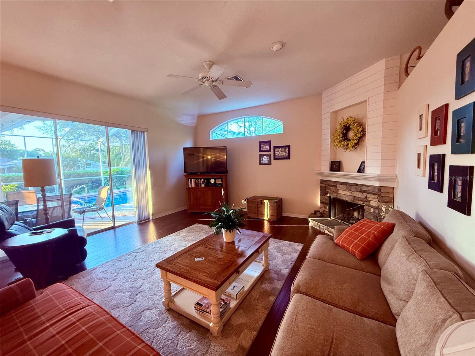 Image 16 of 66 For 13133 Roseanna Drive