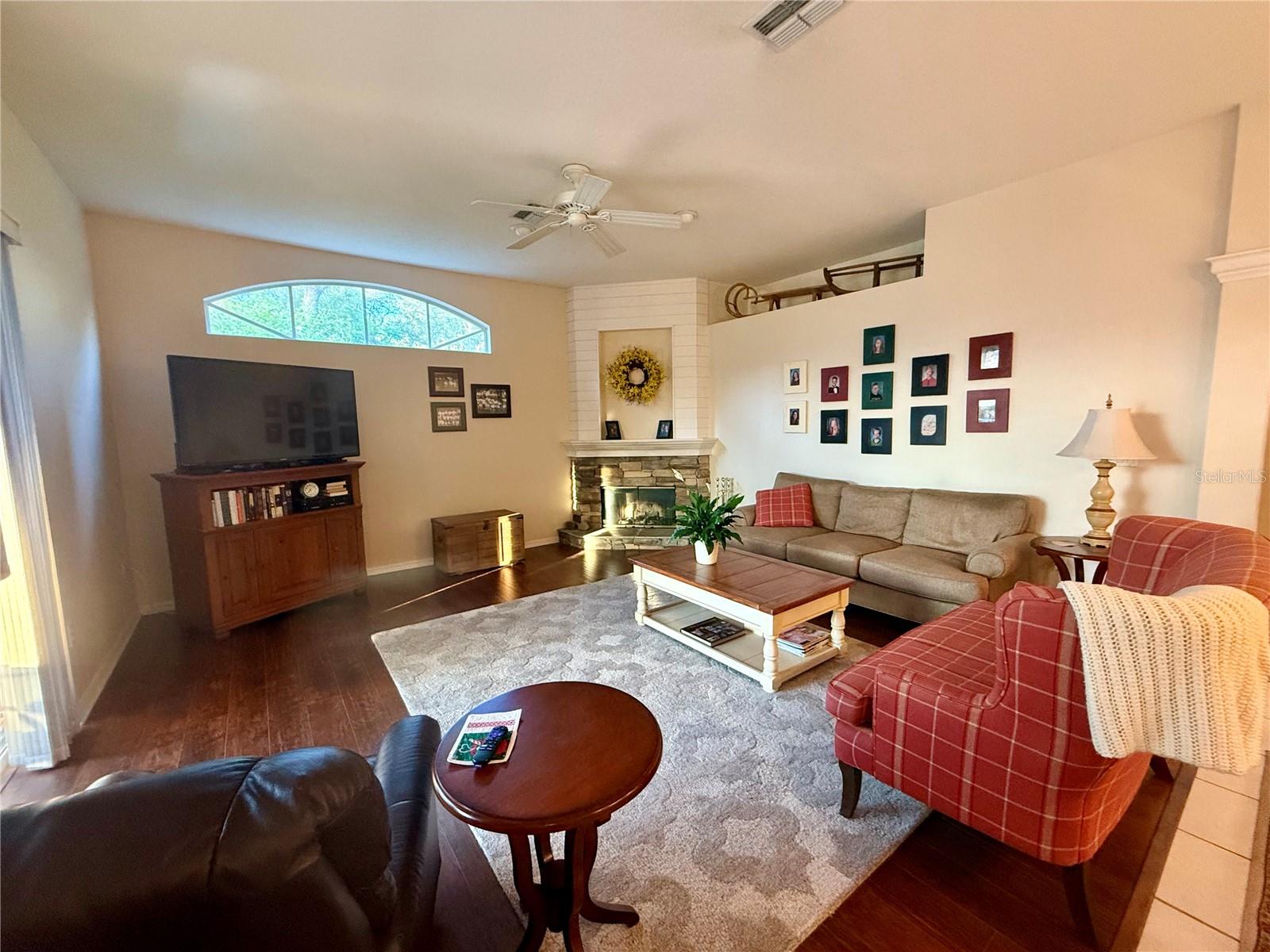 Image 23 of 66 For 13133 Roseanna Drive