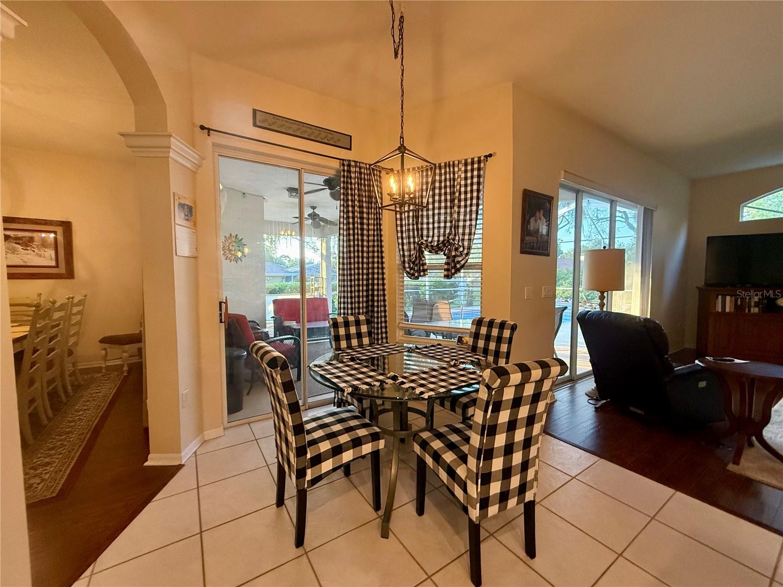 Image 25 of 66 For 13133 Roseanna Drive