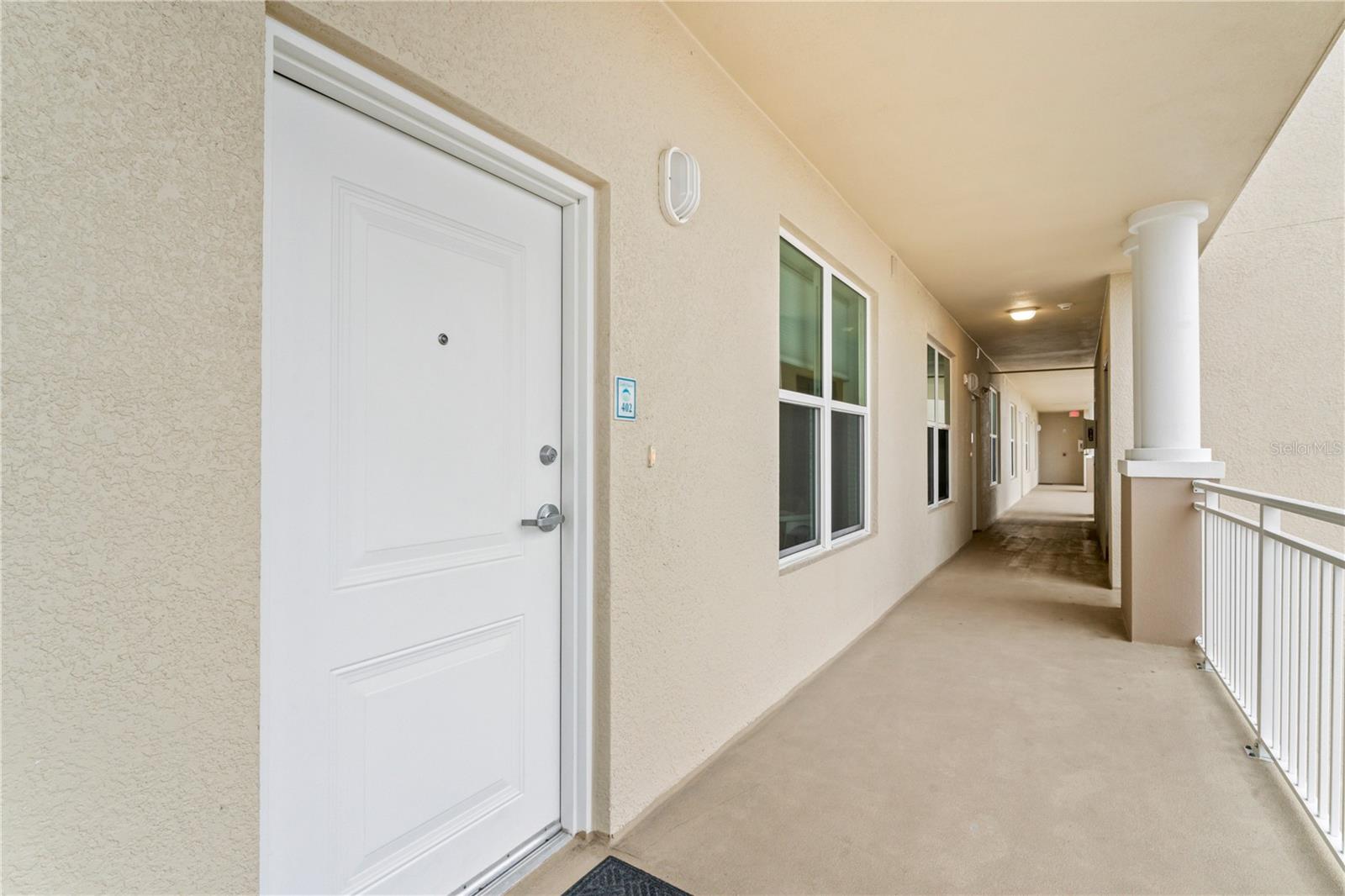 Image 37 of 46 For 125 Island Way 402