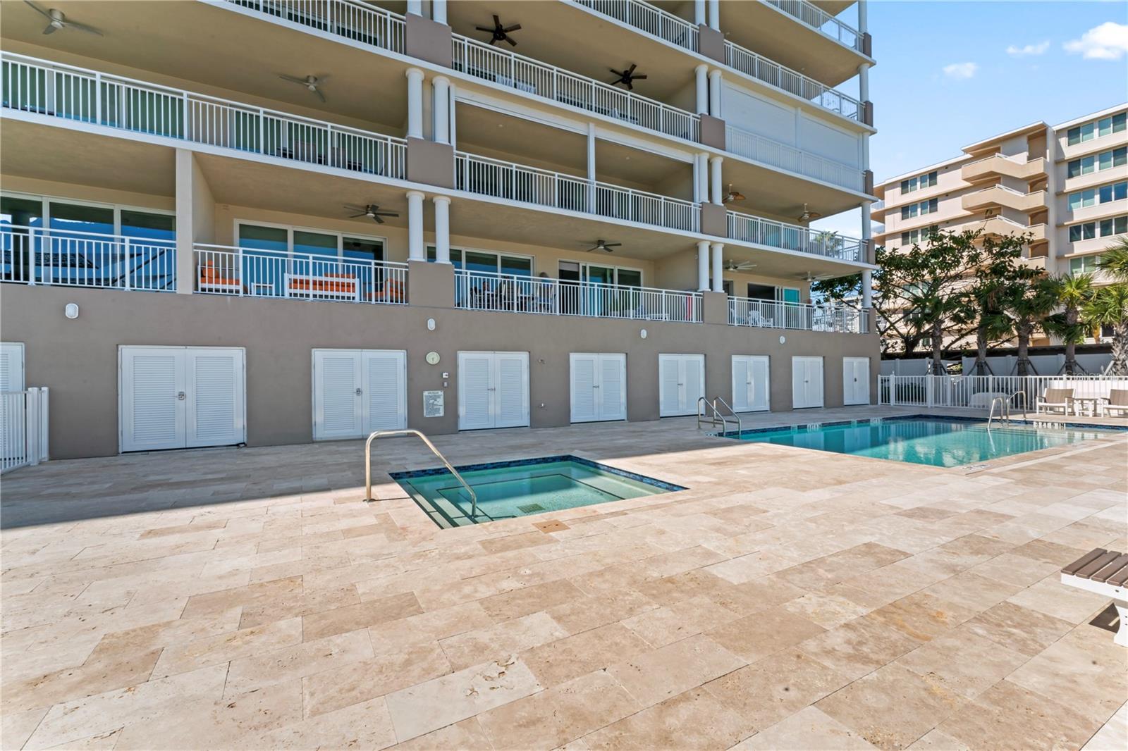 Image 34 of 44 For 125 Island Way 404
