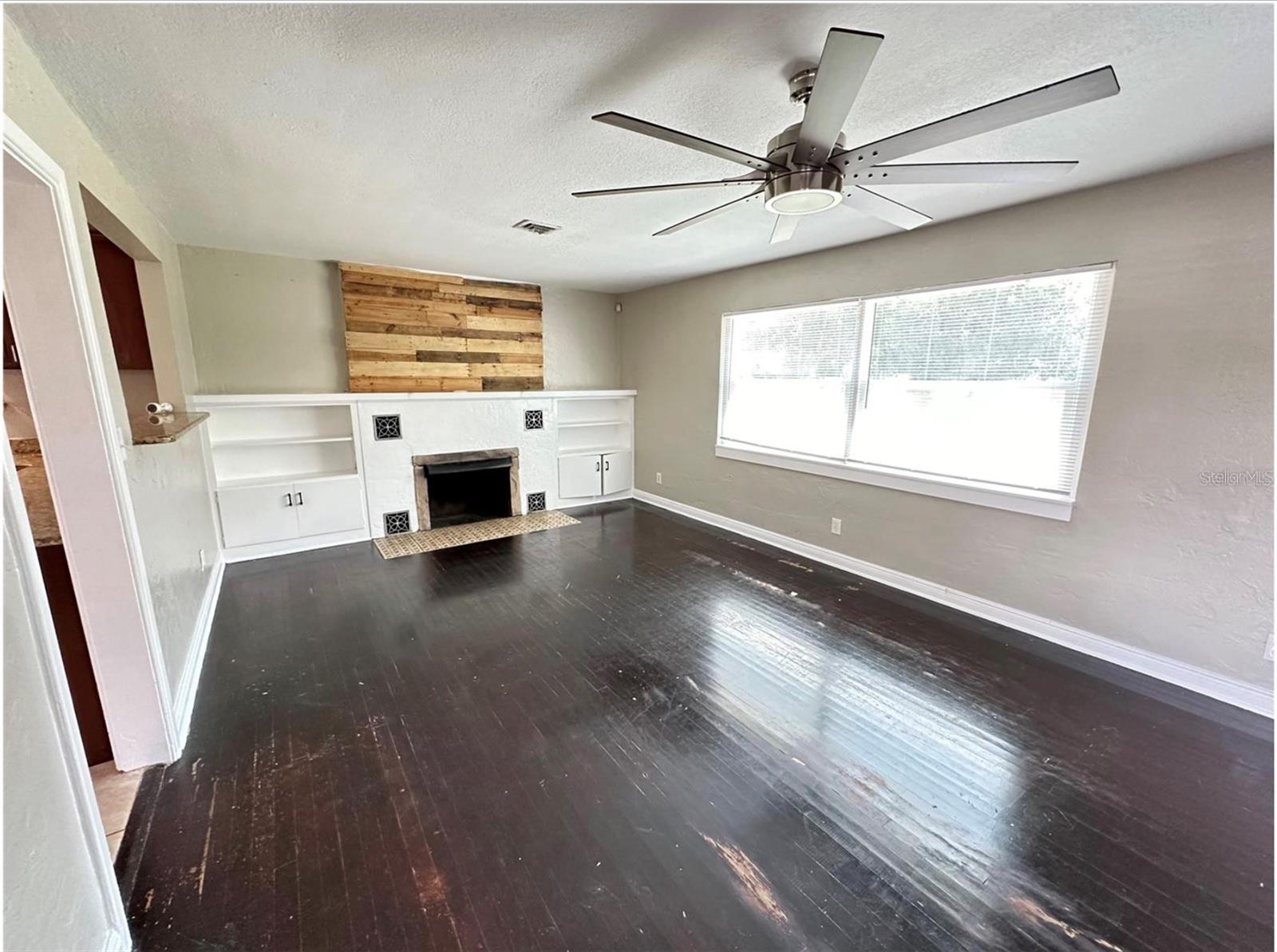 Image 11 of 15 For 1724 49th Street N
