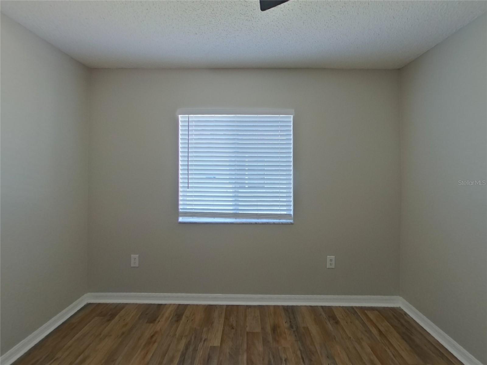 Image 11 of 15 For 11749 Lynmoor Drive