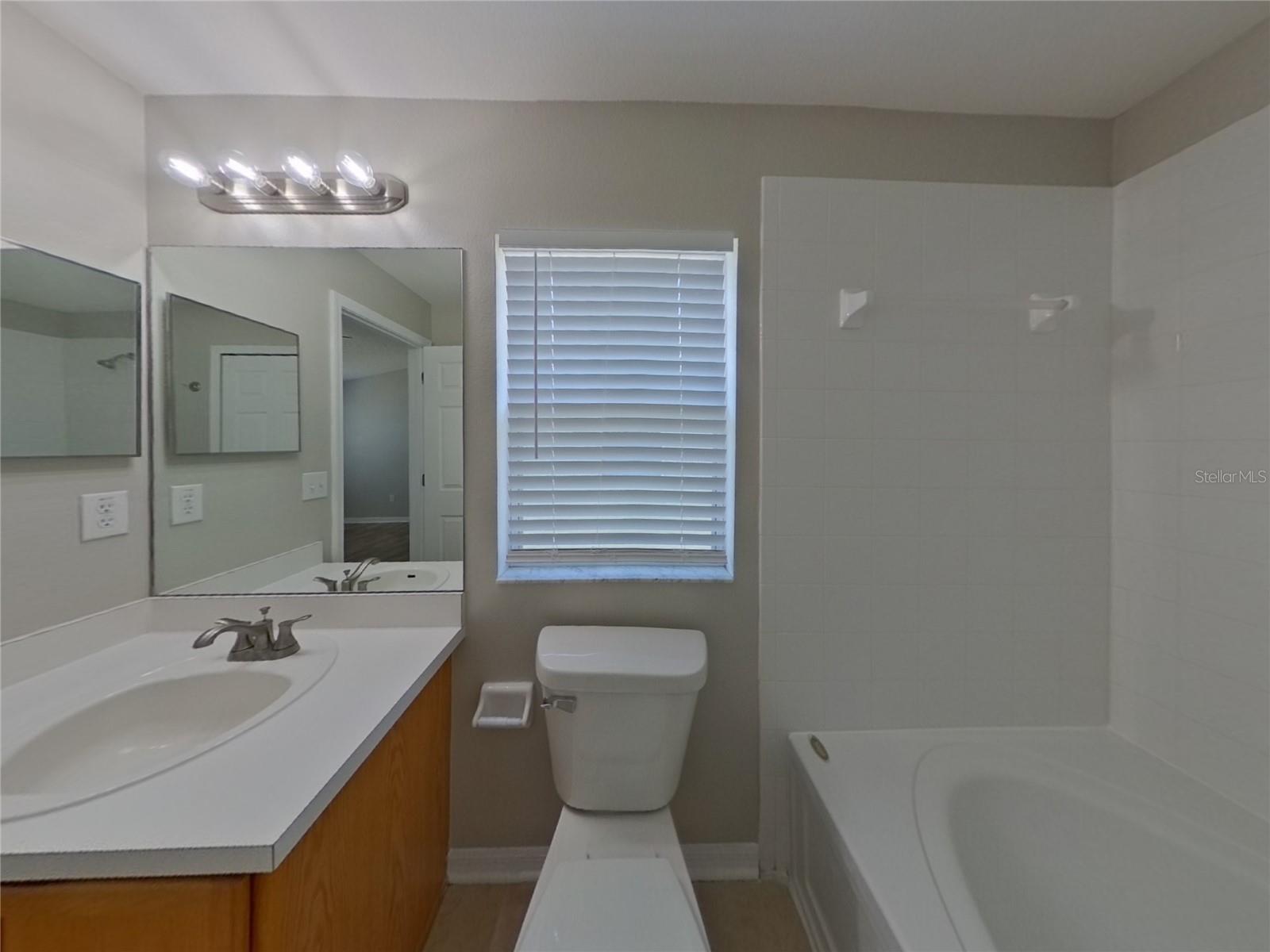 Image 6 of 15 For 11749 Lynmoor Drive