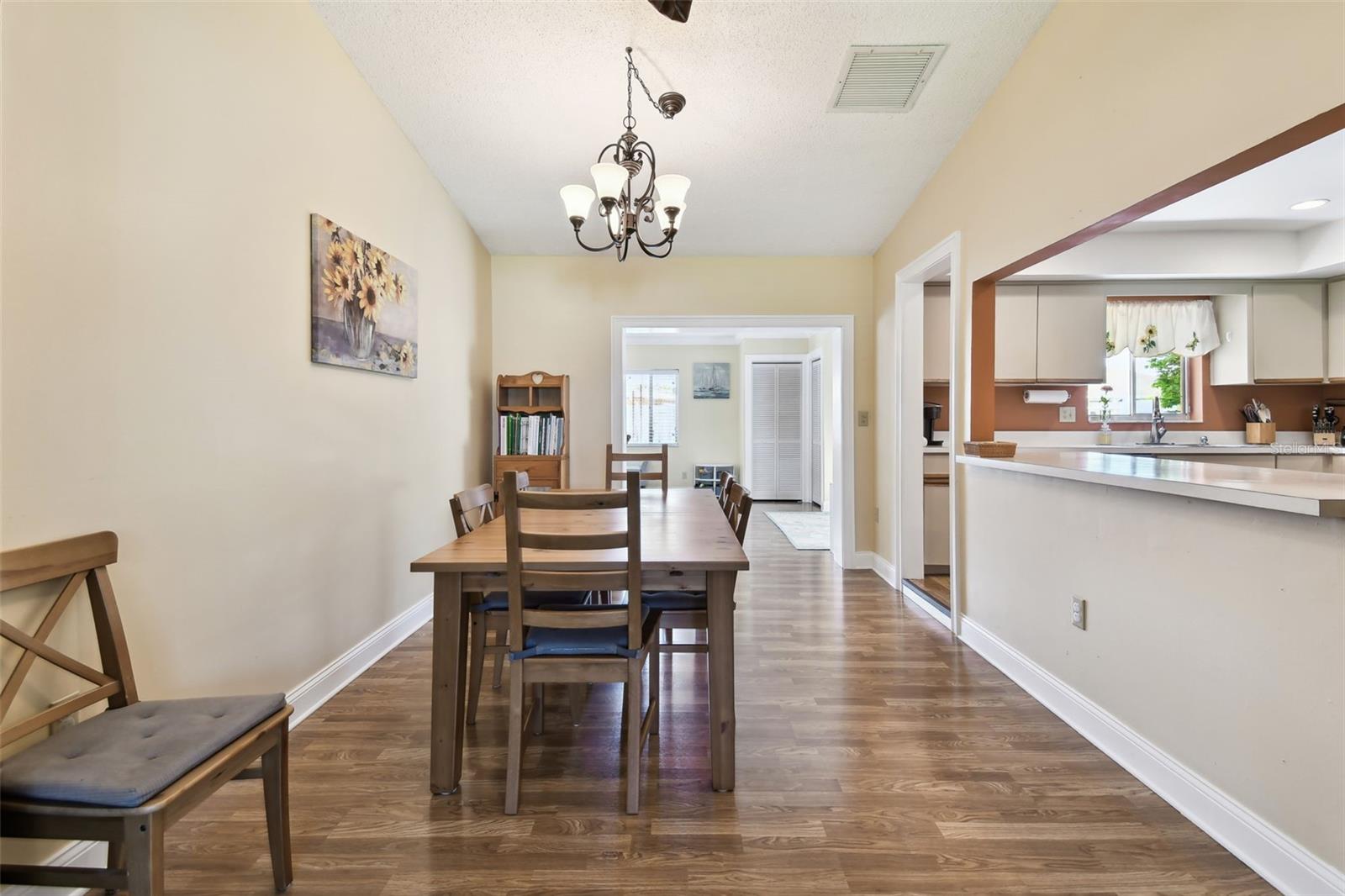 Image 10 of 42 For 11746 93rd Avenue