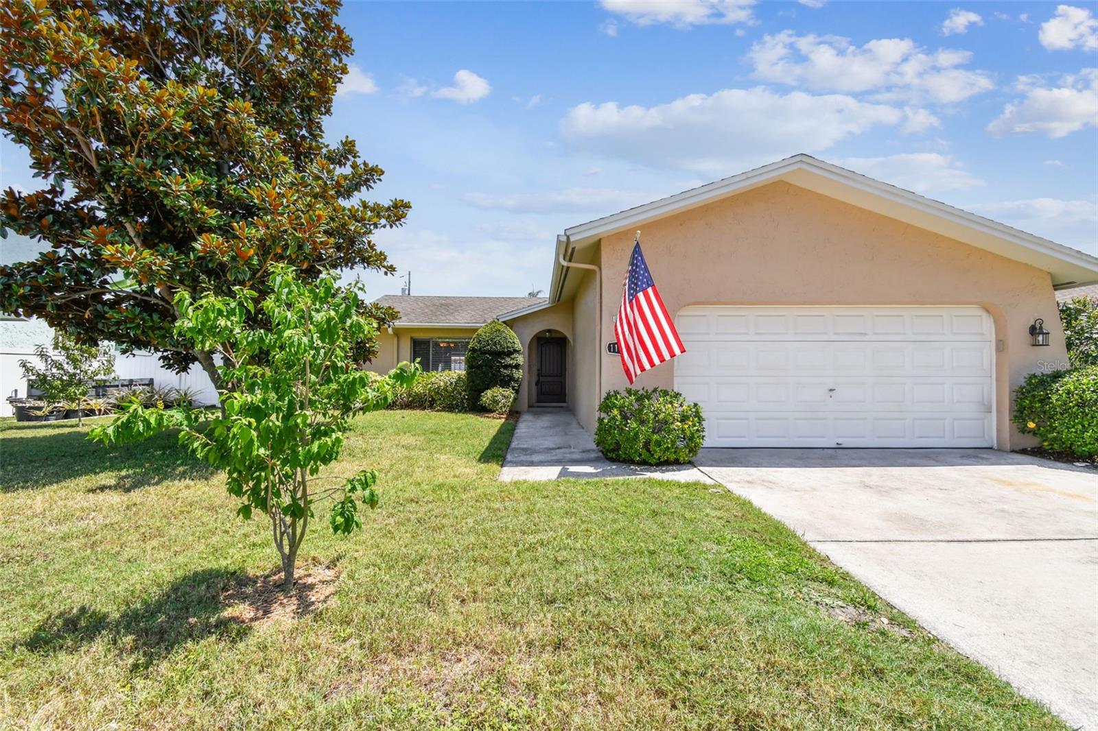 Image 2 of 42 For 11746 93rd Avenue