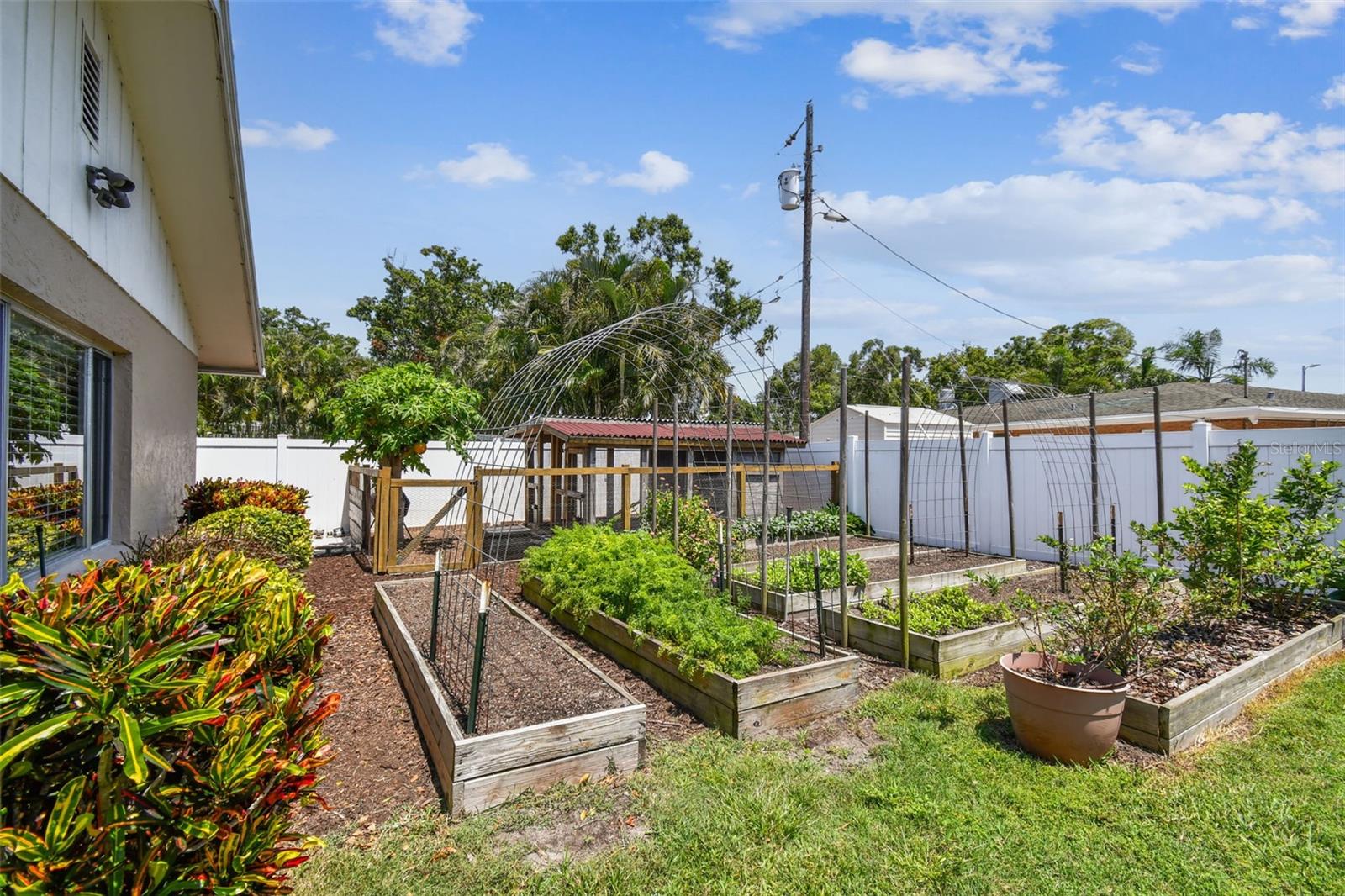 Image 34 of 42 For 11746 93rd Avenue