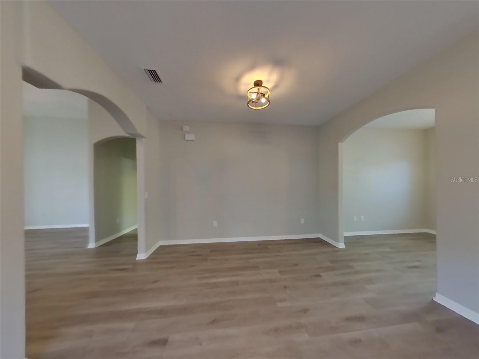 Image 4 of 15 For 3921 Langdrum Drive