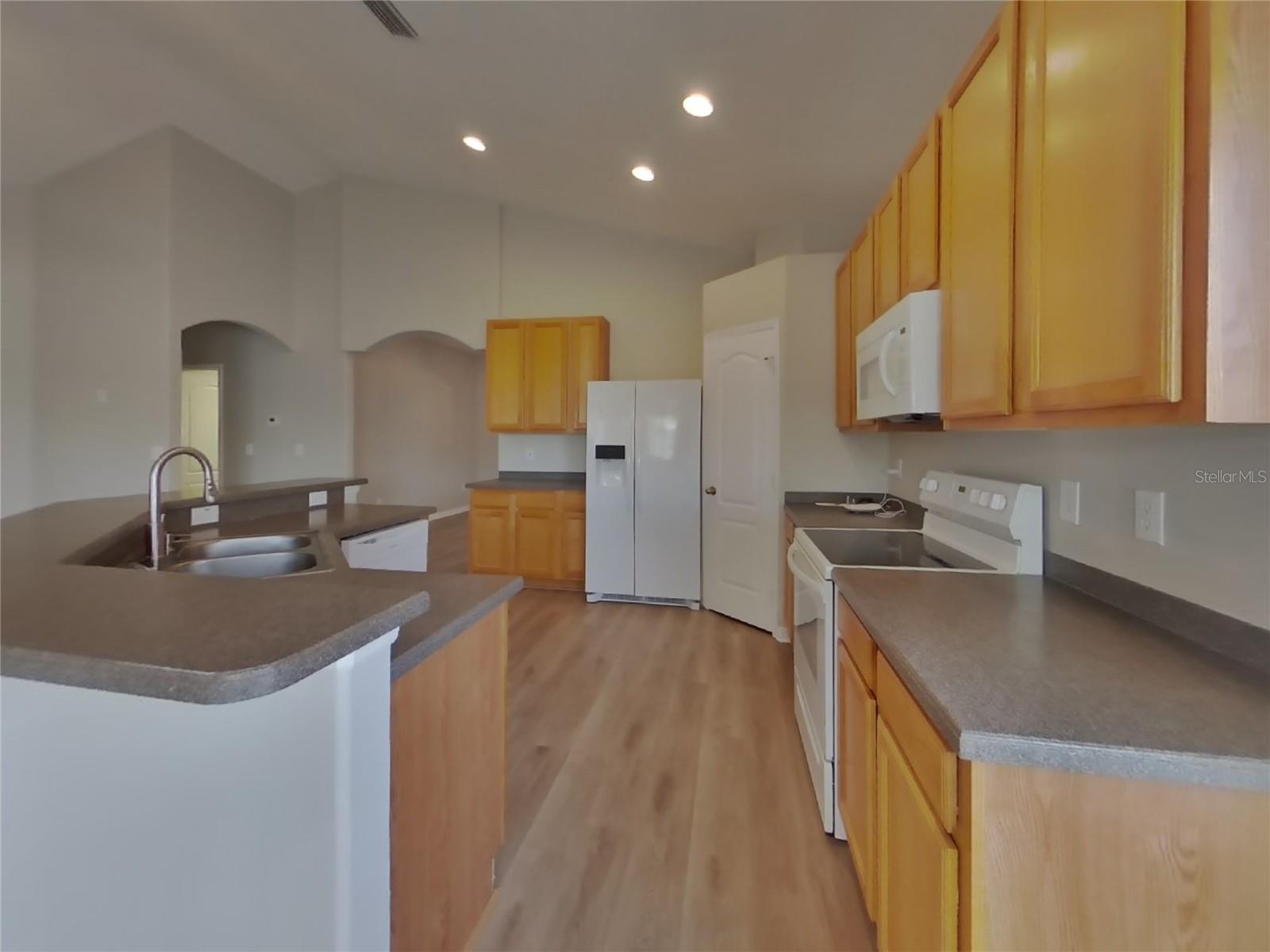 Image 6 of 15 For 3921 Langdrum Drive