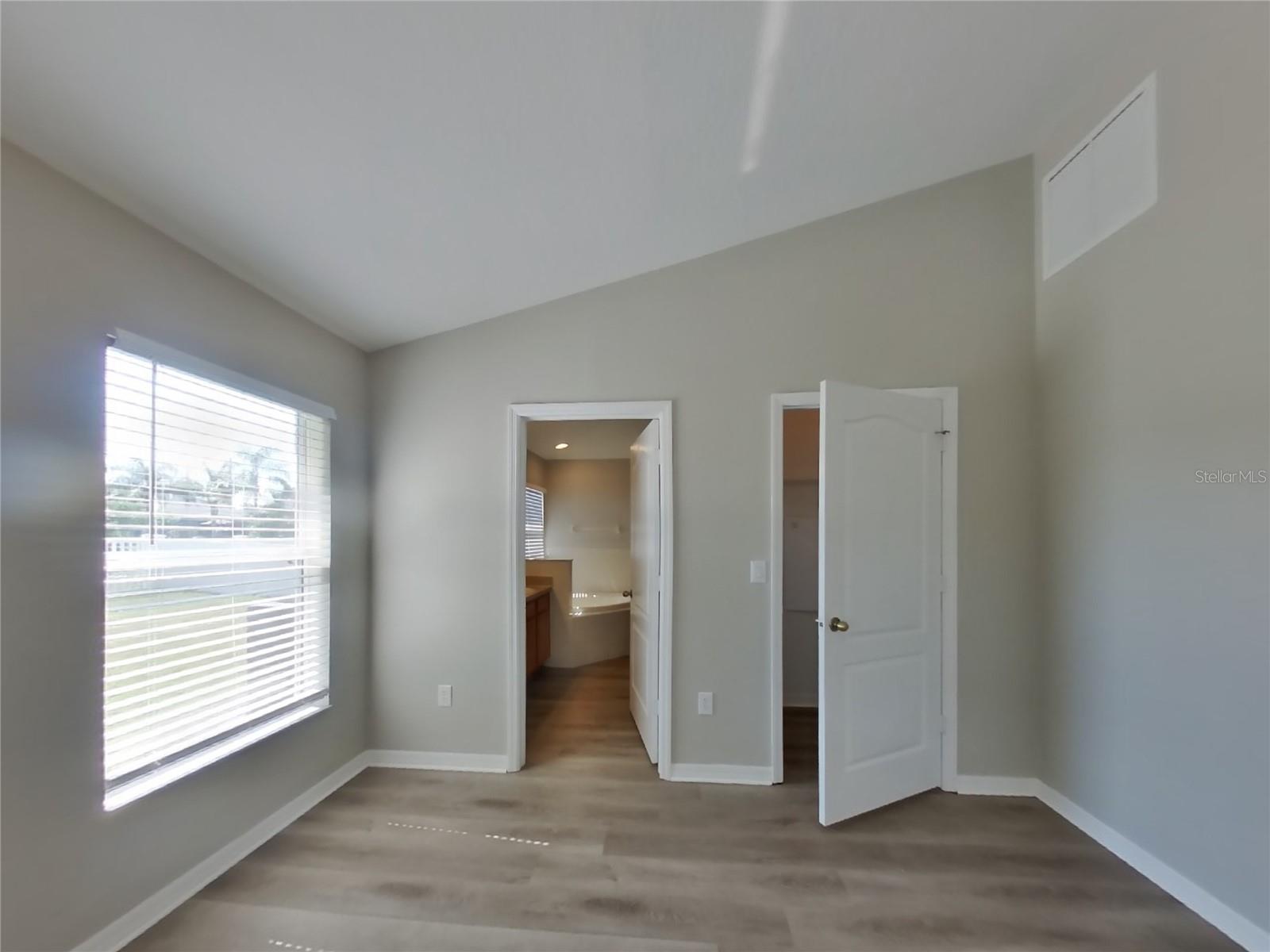 Image 7 of 15 For 3921 Langdrum Drive