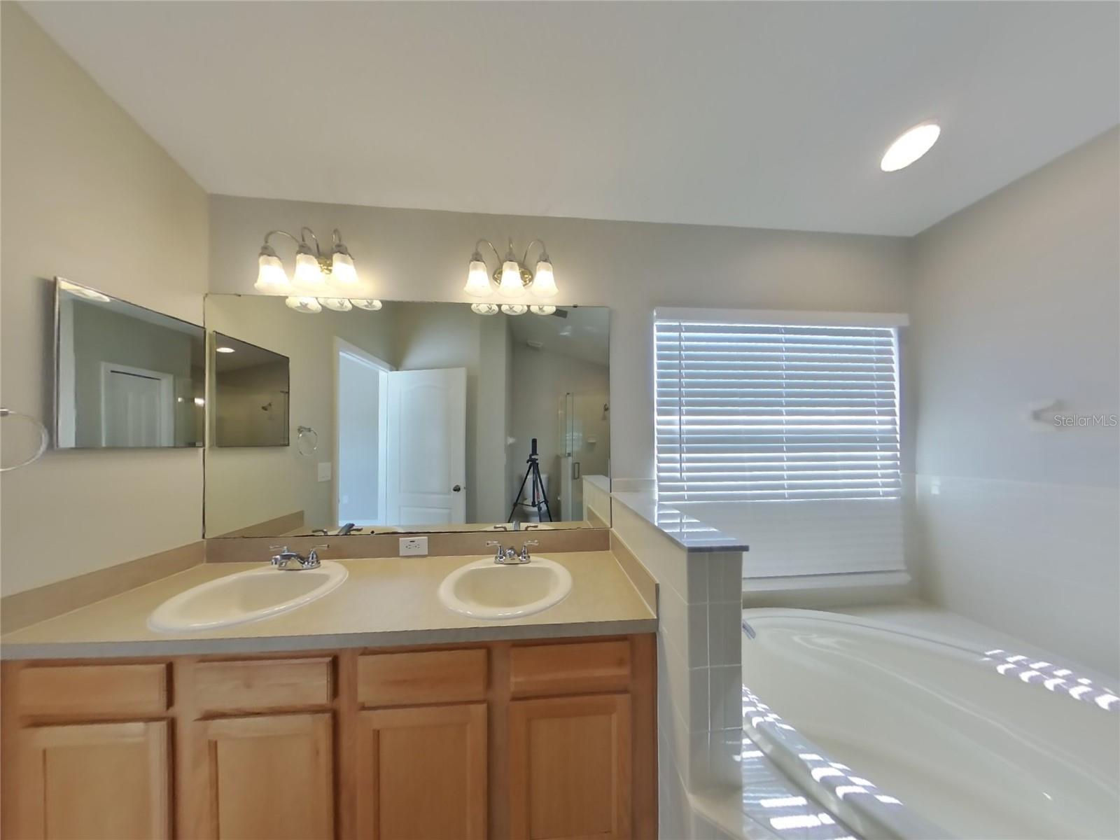 Image 8 of 15 For 3921 Langdrum Drive