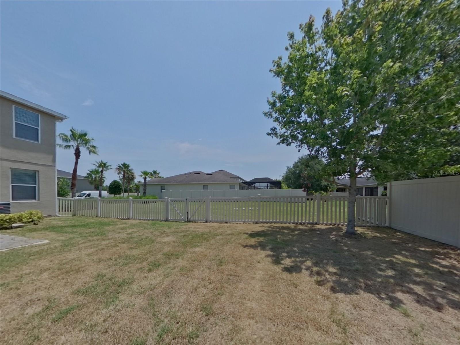 Image 15 of 16 For 11155 Abaco Island Avenue