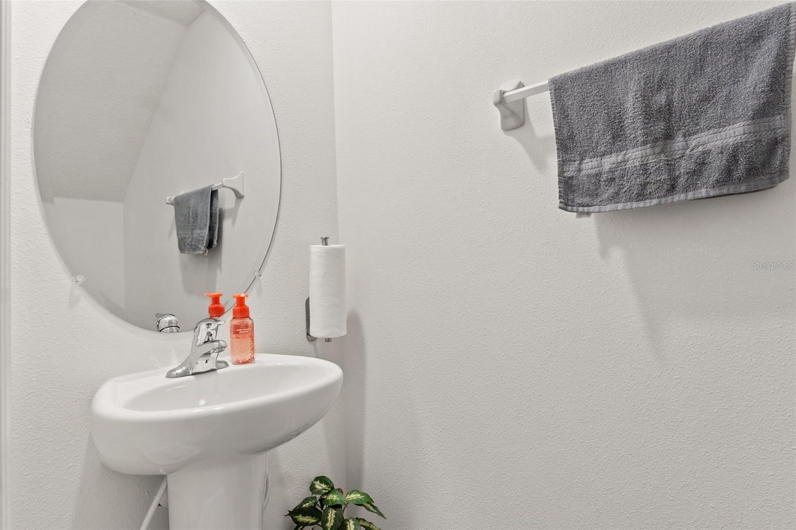 Listing photo id 26 for 13765 Whiskey Daisy Drive