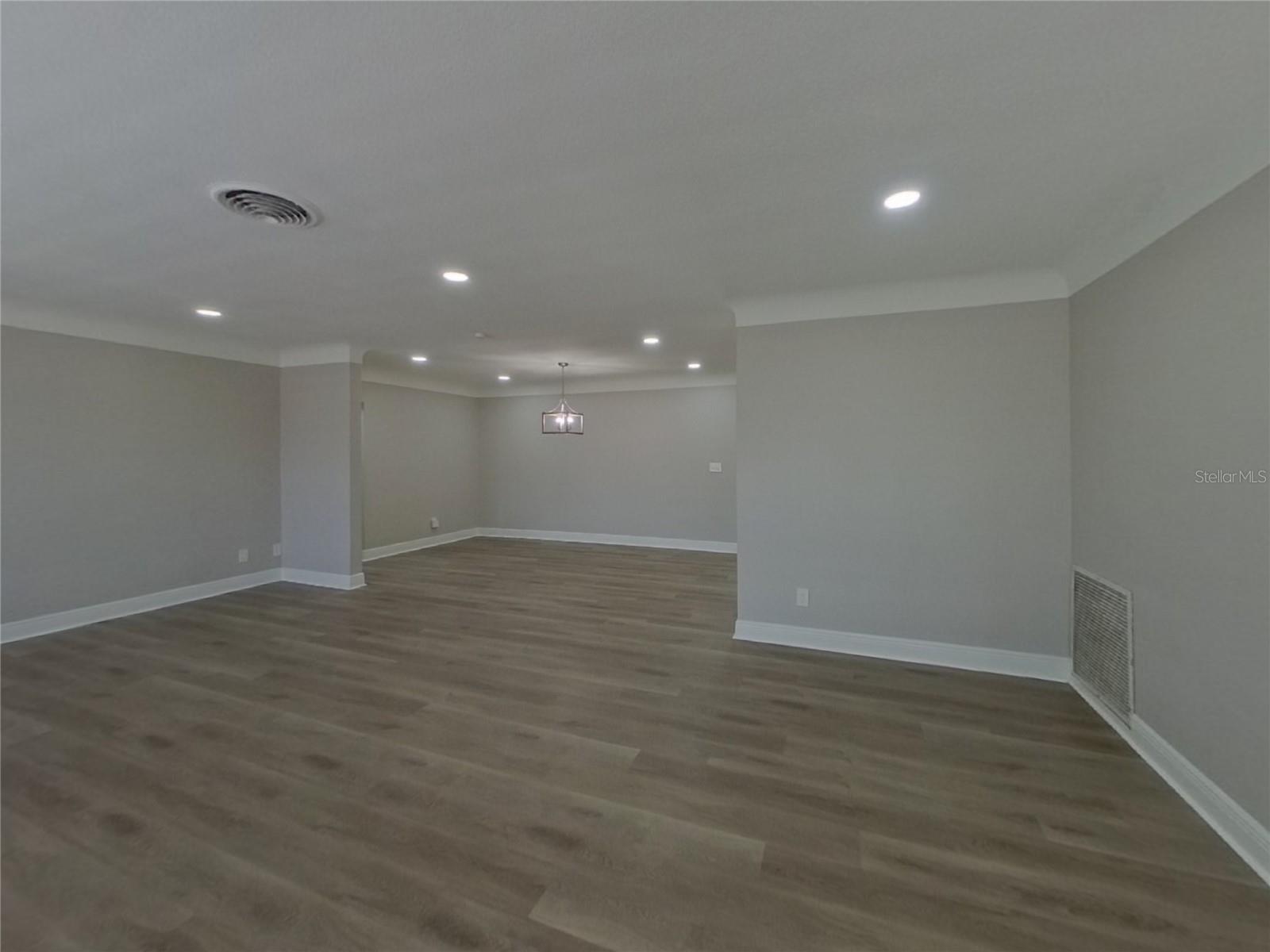 Image 3 of 17 For 6355 29th Street S