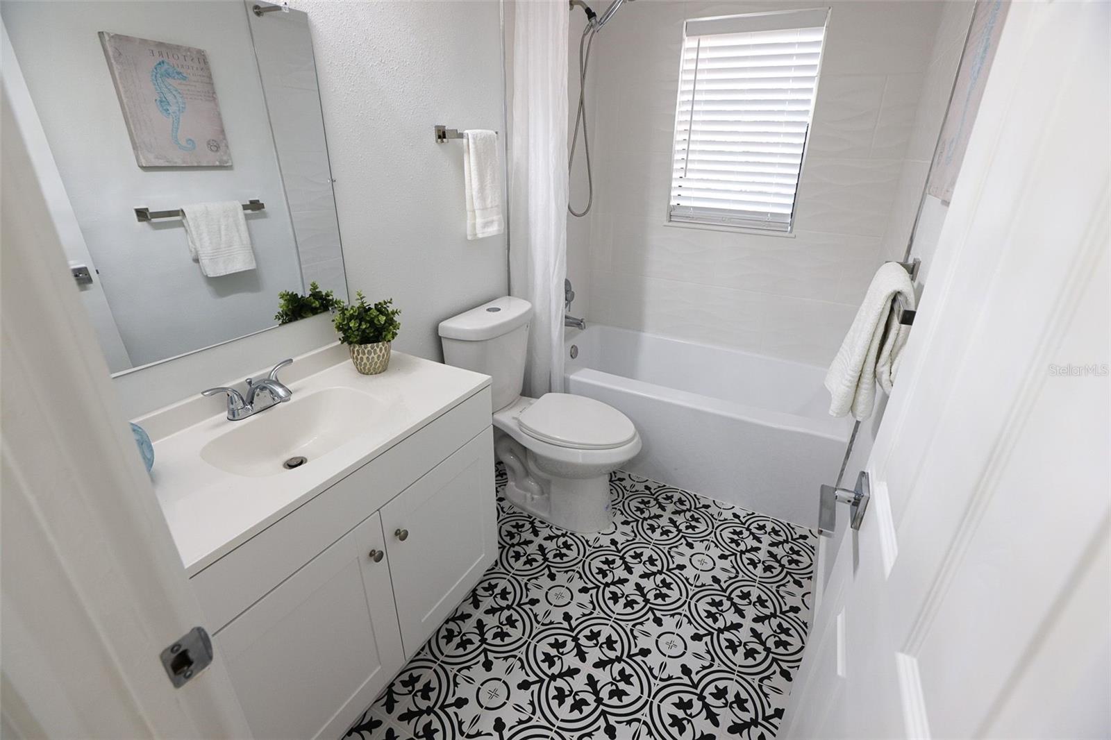 Image 25 of 32 For 8059 26th Avenue N