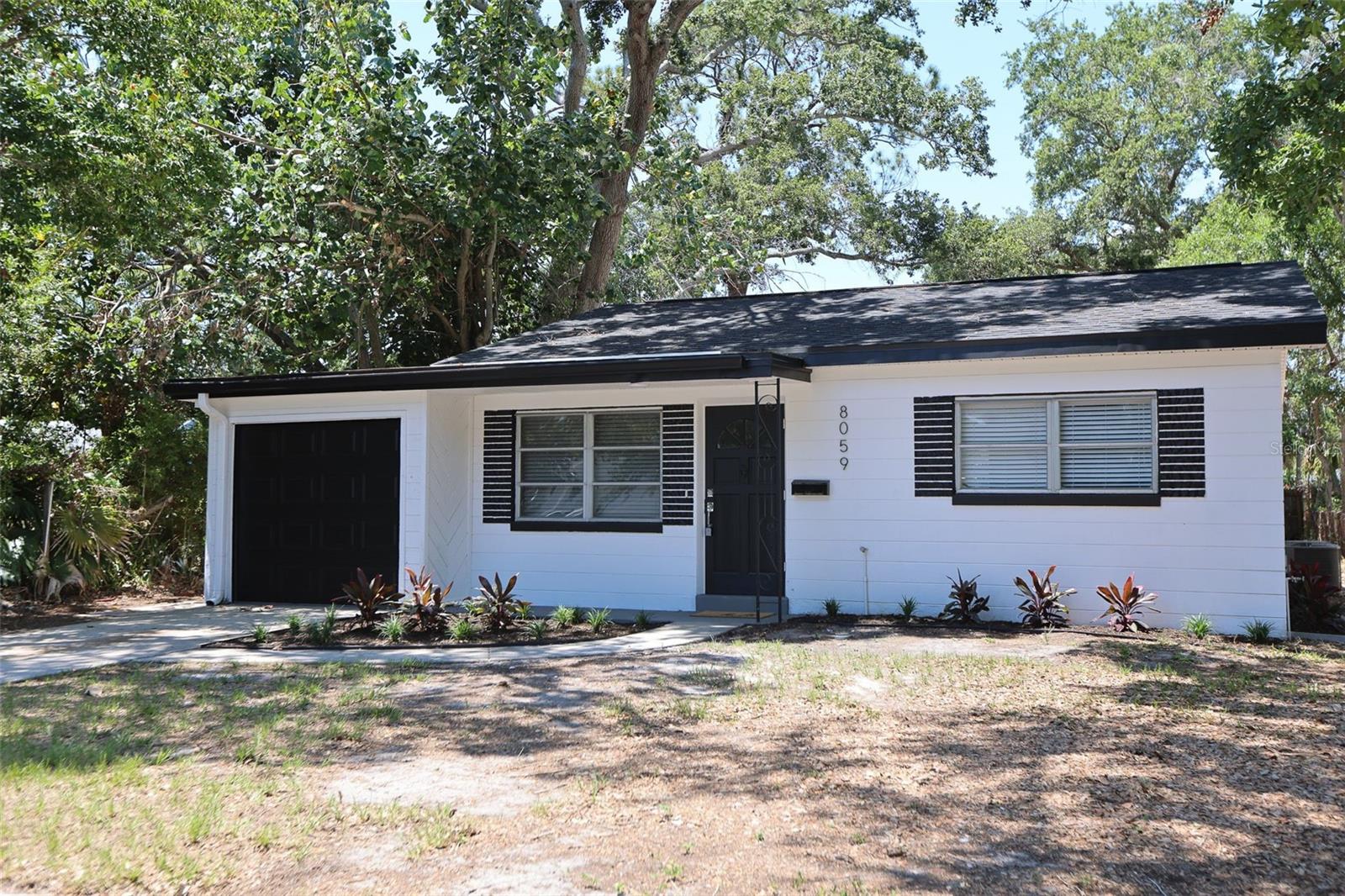 Image 3 of 32 For 8059 26th Avenue N