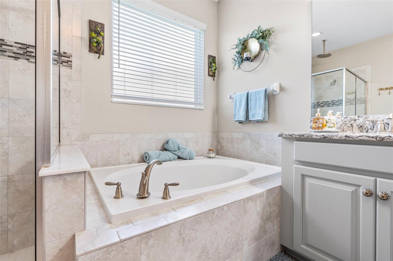Listing photo id 37 for 30801 Parrot Reef Court