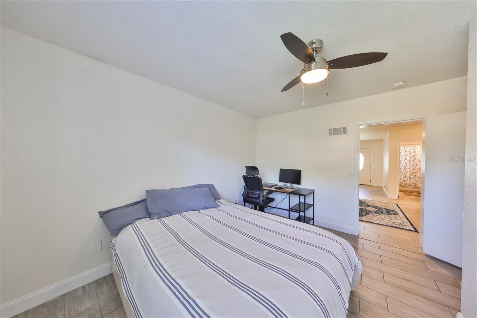 Image 10 of 25 For 3911 Wallace Avenue
