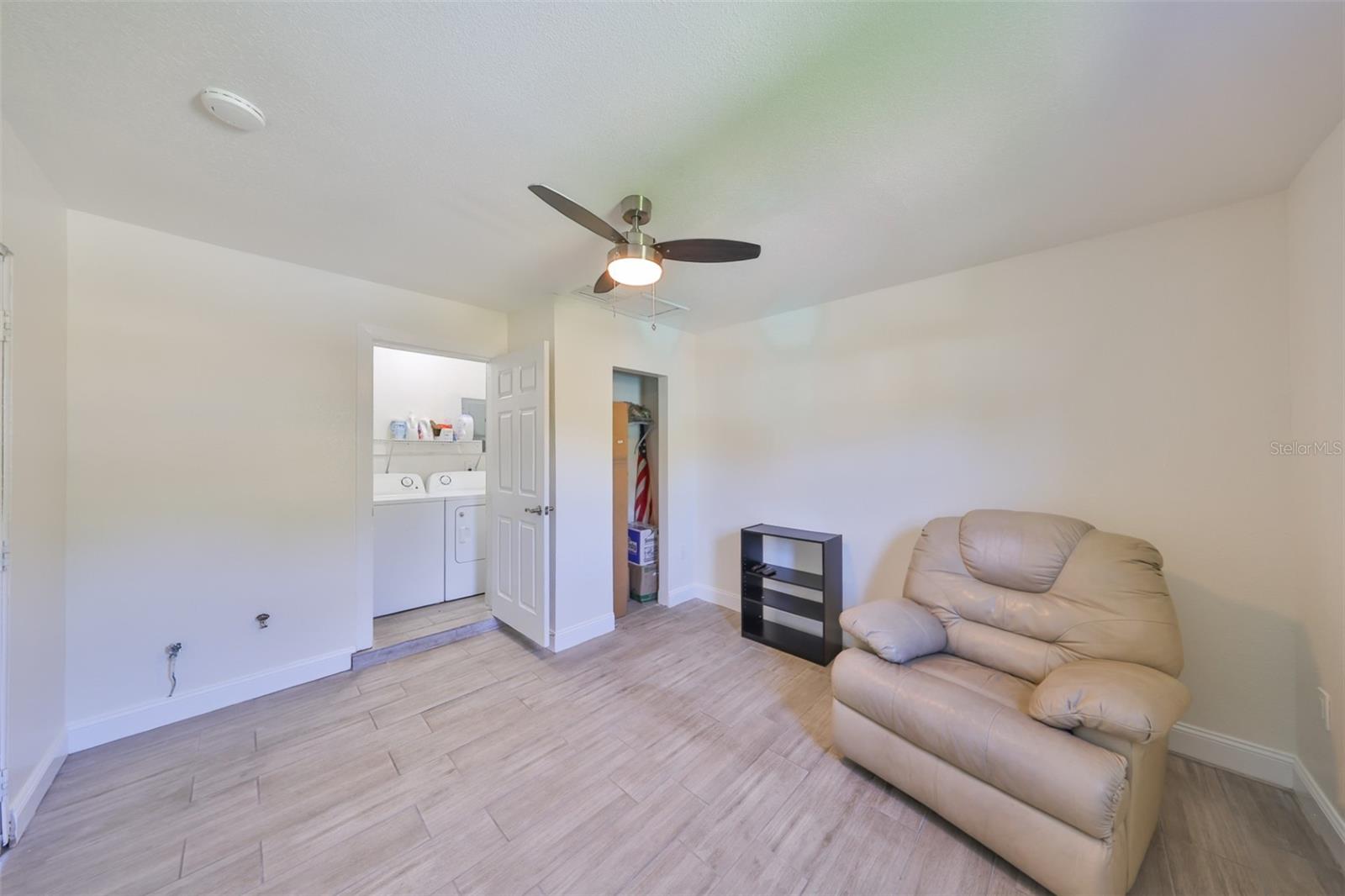 Image 14 of 25 For 3911 Wallace Avenue