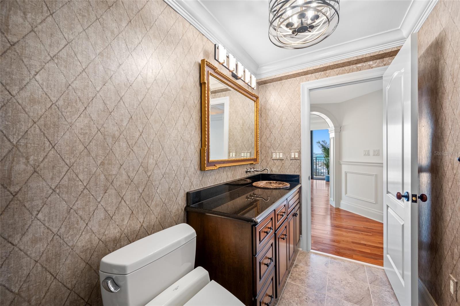 Listing photo id 30 for 7600 Bayshore Drive 1201a