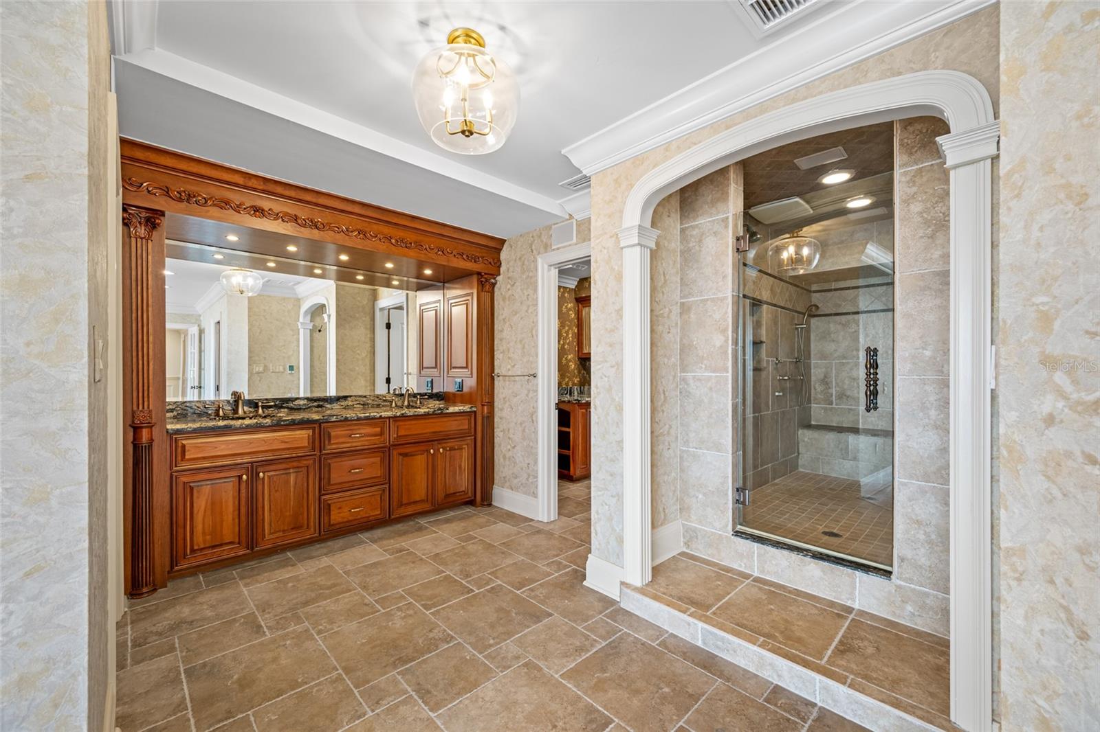 Listing photo id 44 for 7600 Bayshore Drive 1201a