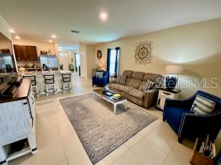 Listing photo id 11 for 1398 Crescent Hoop Way