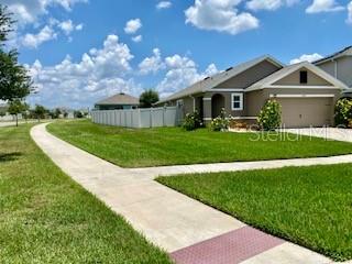 Listing photo id 15 for 1398 Crescent Hoop Way