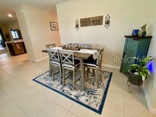Listing photo id 2 for 1398 Crescent Hoop Way