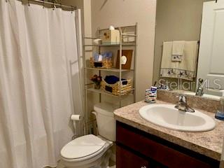 Listing photo id 46 for 1398 Crescent Hoop Way