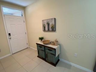 Listing photo id 3 for 1398 Crescent Hoop Way