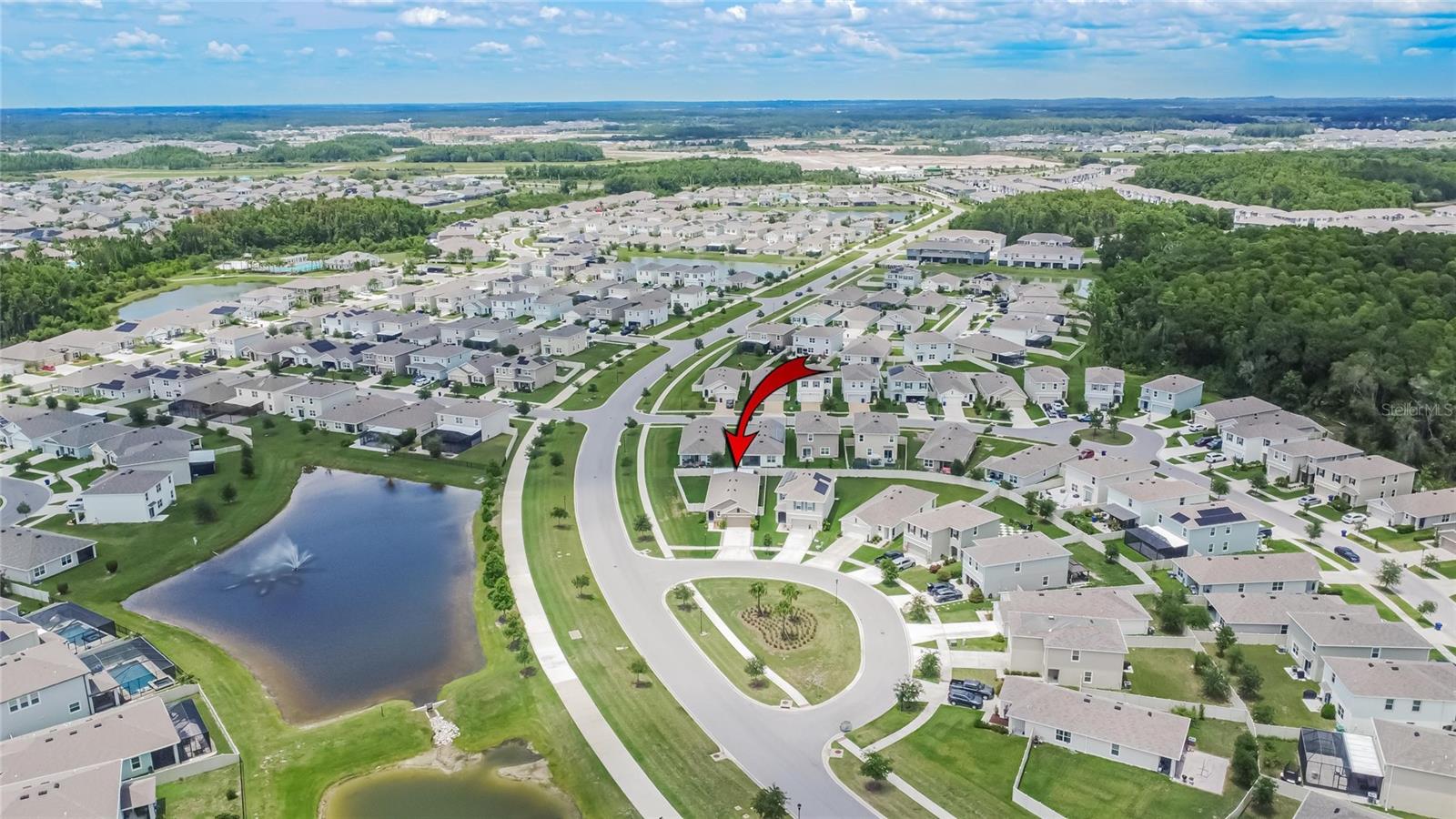 Listing photo id 57 for 1398 Crescent Hoop Way