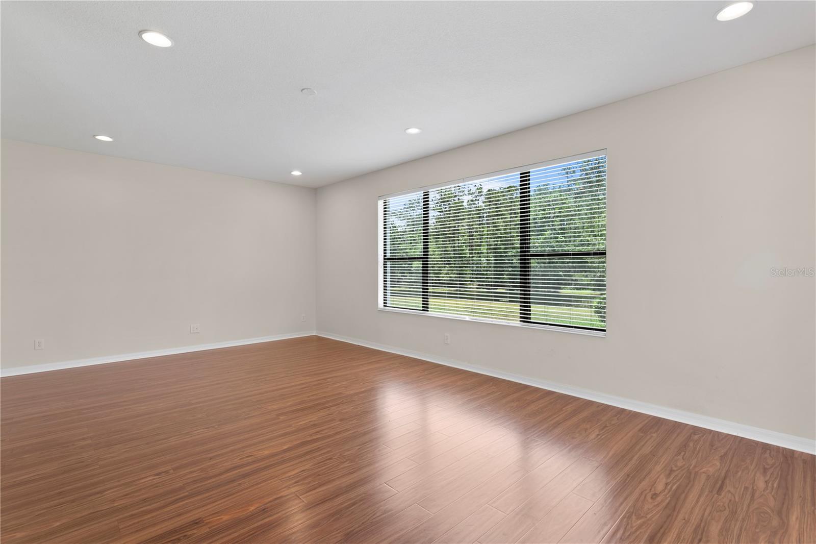 Image 12 of 53 For 20317 Chestnut Grove Drive