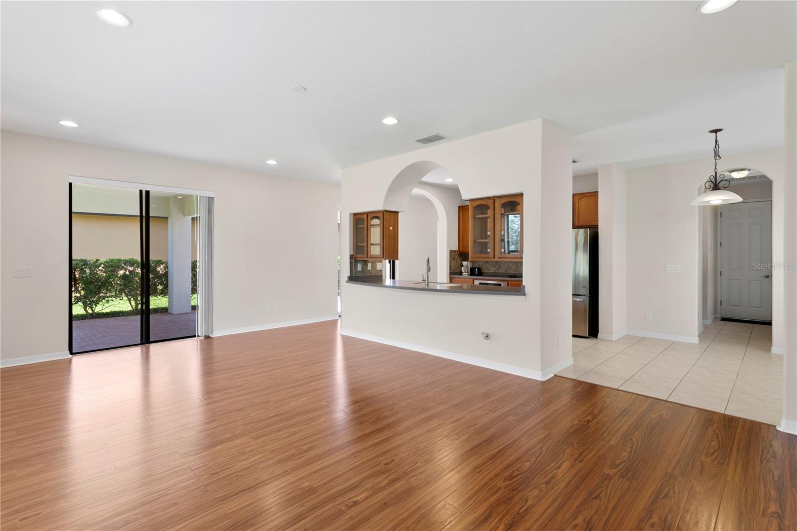 Image 15 of 53 For 20317 Chestnut Grove Drive