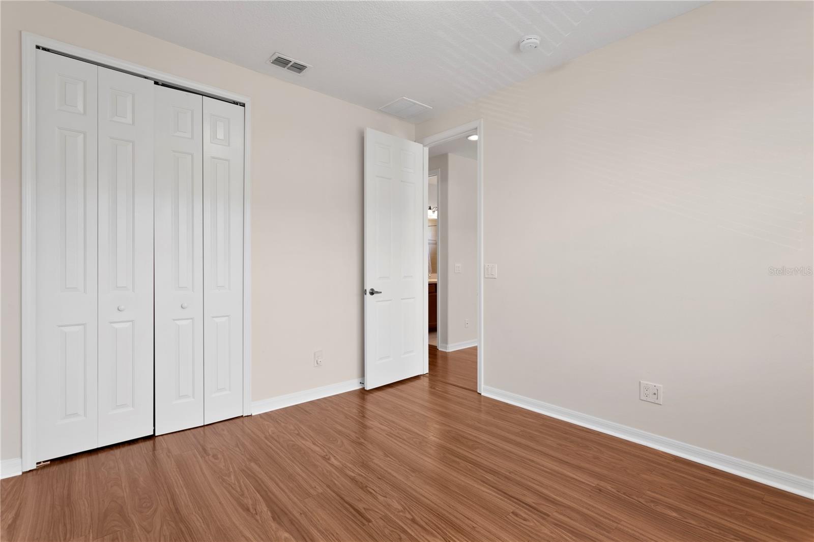 Image 31 of 53 For 20317 Chestnut Grove Drive